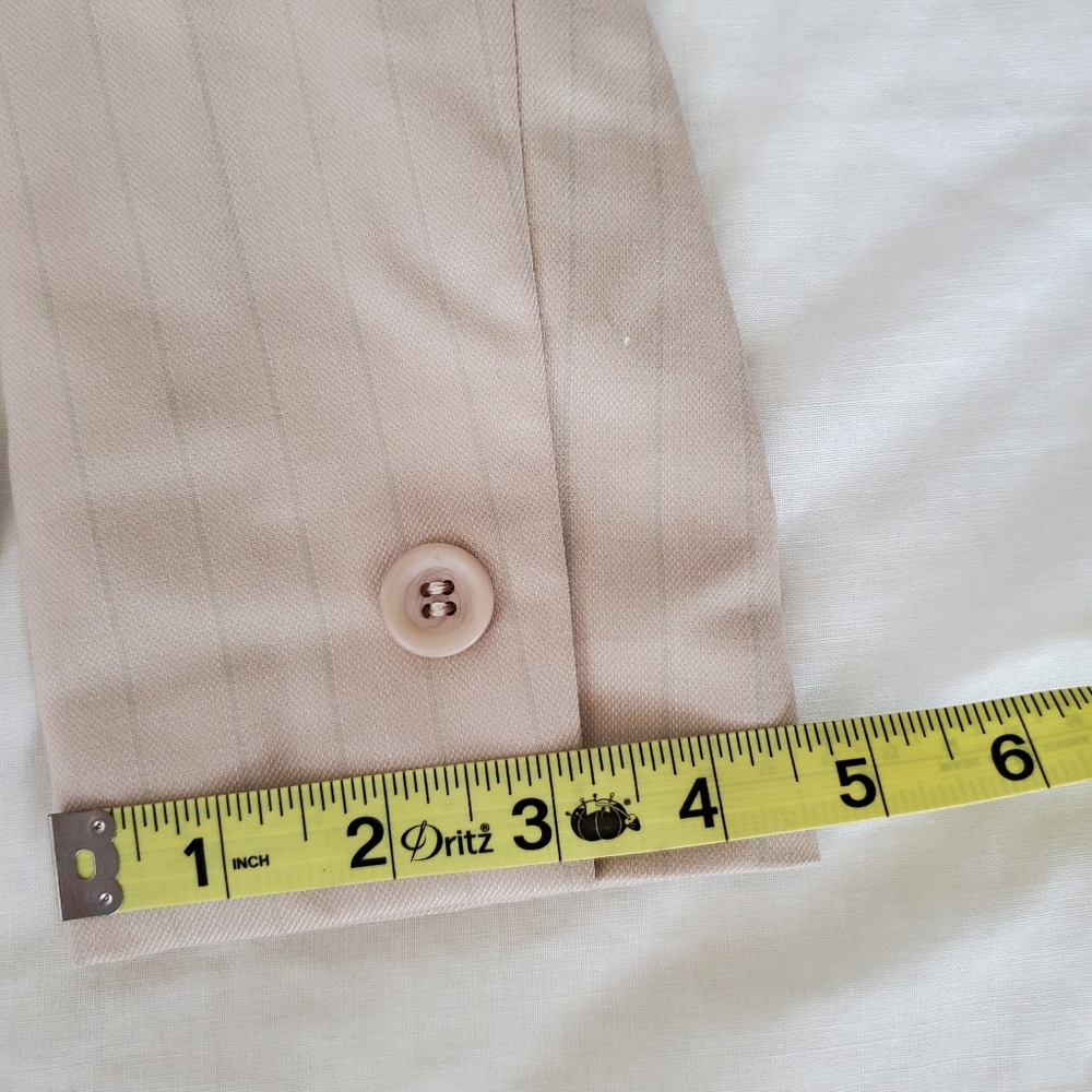 Suit - Picture 11 of 13